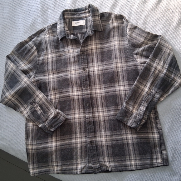 Hollister 100% Cotton Smokey Grey Flannel - Picture 2 of 12